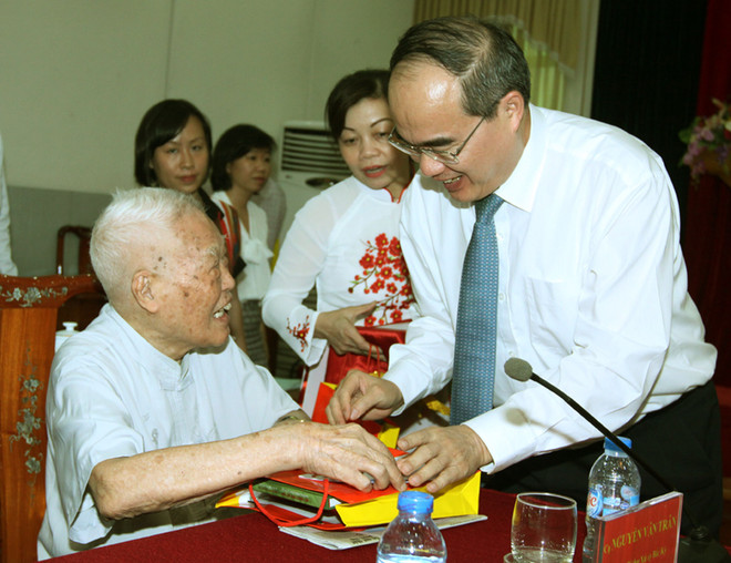 Hà Nội dành 7 tỷ đồng tặng quà các đối tượng chính sách ảnh 1