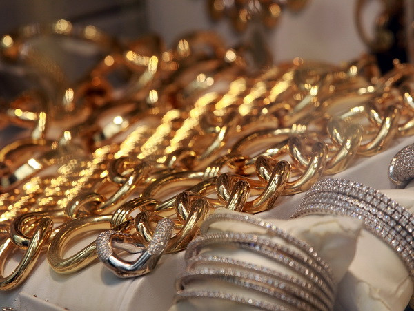 Giá vàng thế giới tiếp tục giảm bất chấp đồng USD yếu ảnh 1