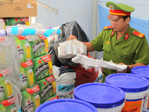 Ngăn chặn buôn lậu, hàng giả và gian lận thương mại ảnh 1