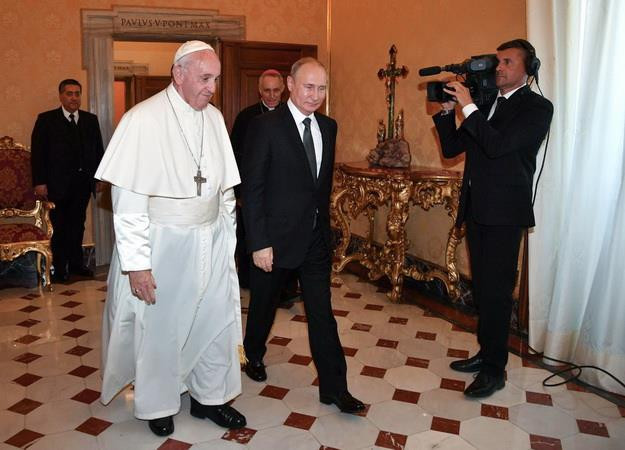Tổng thống Nga Vladimir Putin hội kiến Giáo hoàng Francis ảnh 1