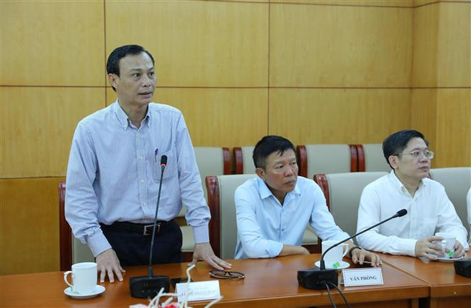 Tiếp nhận vật tư y tế hỗ trợ kiều bào tại châu Âu phòng chống dịch ảnh 2