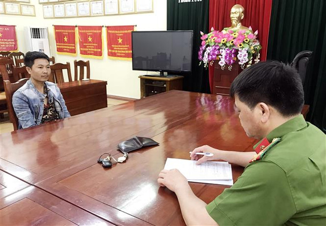 Bắt giữ 4 đối tượng trong đường dây vận chuyển 16 bánh heroin ảnh 1