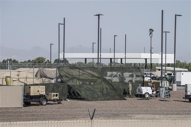 Mỹ mời báo giới đi thực tế tại các trung tâm tạm giữ người di cư ảnh 1