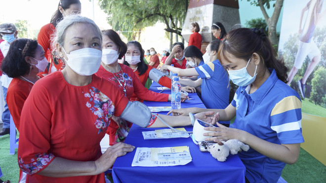 Vinamilk khởi động chuỗi ngày hội 'Sống khỏe, sống thanh xuân' ảnh 8