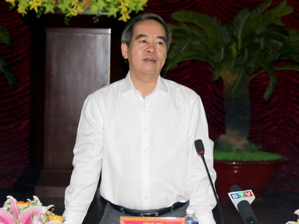 Trưởng Ban Kinh tế Trung ương tiếp xúc cử tri tại Quảng Bình ảnh 1