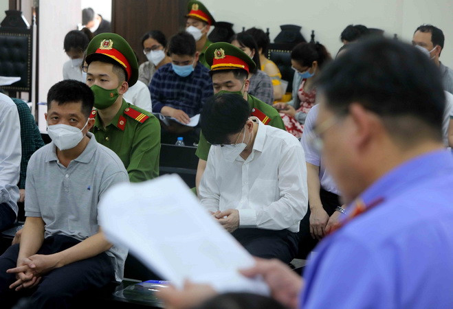 Vụ buôn bán thuốc giả: Làm rõ việc không dụ cung bị cáo Phạm Anh Kiệt ảnh 1