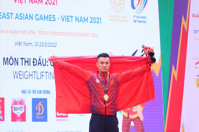 SEA Games 31: Lại Gia Thành phá kỷ lục, giành huy chương Vàng ảnh 1