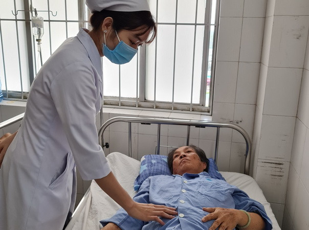 Điều trị thành công ca xuất huyết tiêu hóa bằng can thiệp nội mạch ảnh 1