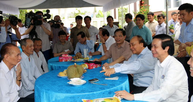 Không để hộ dân nào thiếu nước sinh hoạt do hạn hán, xâm nhập mặn ảnh 2