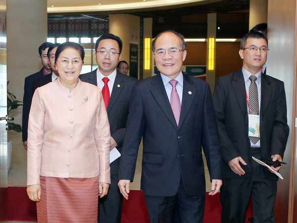 Chủ tịch Quốc hội Lào kết thúc tốt đẹp chuyến thăm Việt Nam ảnh 1