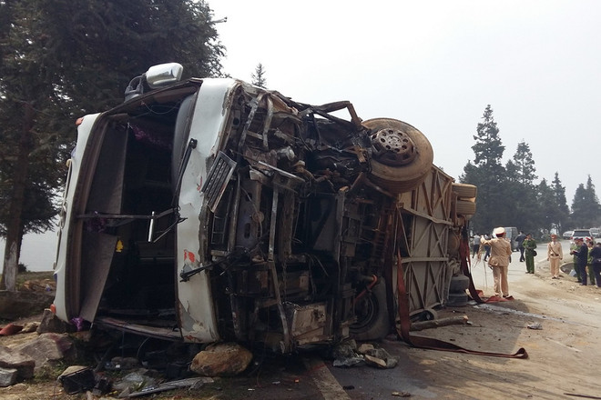 Lật xe khách tại Lào Cai: Còn 21 trường hợp phải nằm điều trị ảnh 1