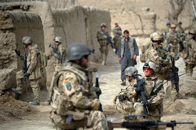 Binh sỹ Đức tuần tra tại tỉnh Kunduz, Afghanistan. (Ảnh: AFP/TTXVN) Đức duy trì cam kết đối với tiến trình hòa bình tại Afghanistan ảnh 1