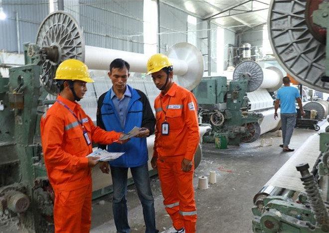 Thủ tướng Chính phủ chỉ thị cả nước tăng cường tiết kiệm điện ảnh 1