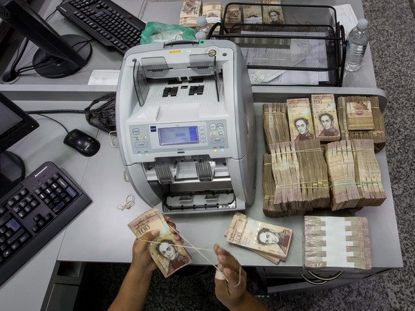 Venezuela hoãn ra mắt đồng tiền mệnh giá lớn tới ngày 16/1 ảnh 1