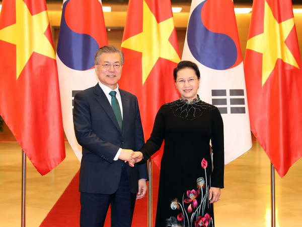 Chủ tịch Quốc hội hội kiến Tổng thống Hàn Quốc Moon Jae-in ảnh 1