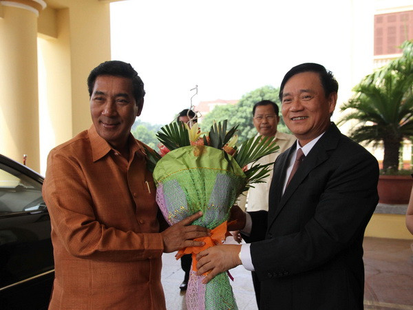 Việt Nam sẵn sàng giúp đỡ chia sẻ với Lào để cùng phát triển ảnh 3