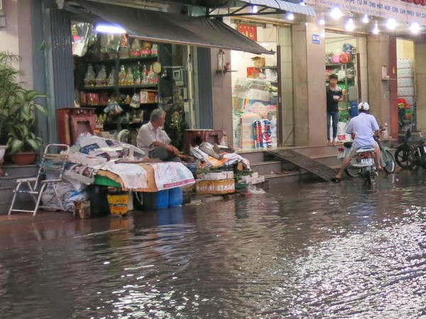 Lùi xả lũ hồ Dầu Tiếng do triều cường vượt mức báo động 3 ảnh 1