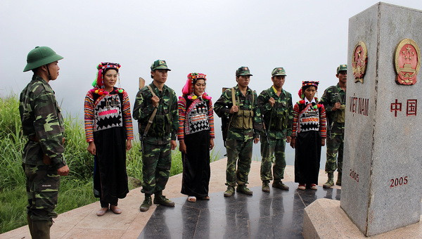 Nhân rộng mô hình kết nghĩa bảo vệ biên giới Việt-Trung ảnh 1