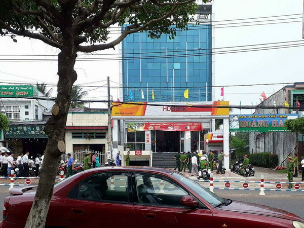 Công an huyện Xuân Lộc thông tin về vụ cướp ngân hàng ở Đồng Nai ảnh 1