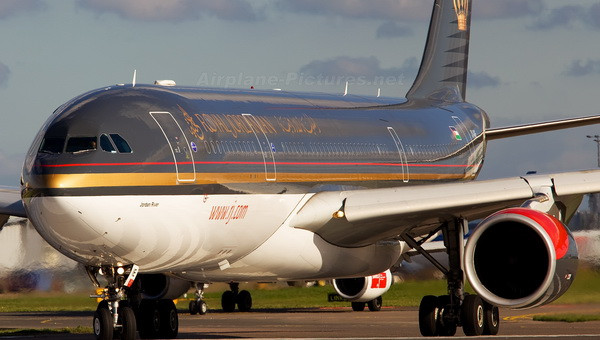 Hàng không Jordan cắt giảm đường bay do bất ổn khu vực ảnh 1