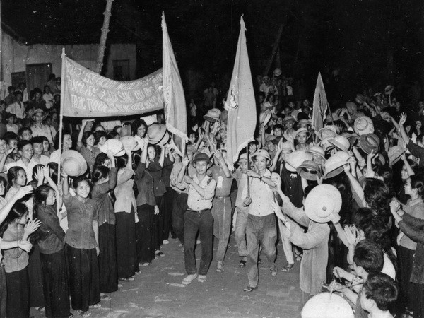 Sẽ trao giải Cống hiến cho các thế hệ thanh niên “Ba sẵn sàng” ảnh 1