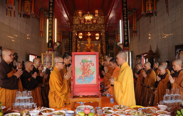 Xúc động mùa Vu lan thứ 9 của cộng đồng người Việt tại Thái Lan ảnh 4