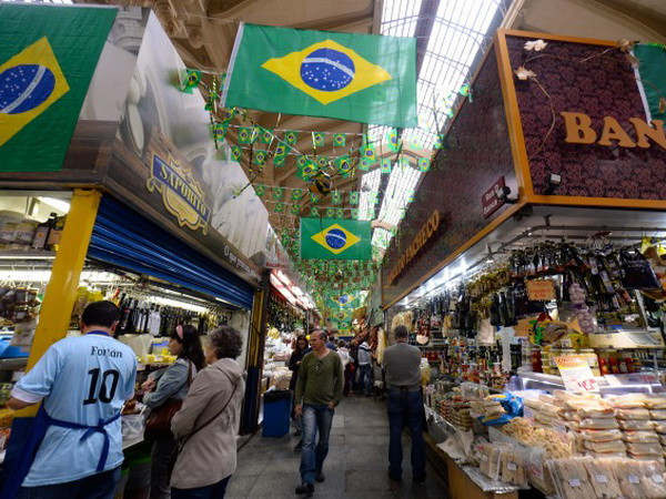 Fitch tiếp tục hạ dự báo triển vọng của nền kinh tế Brazil ảnh 1