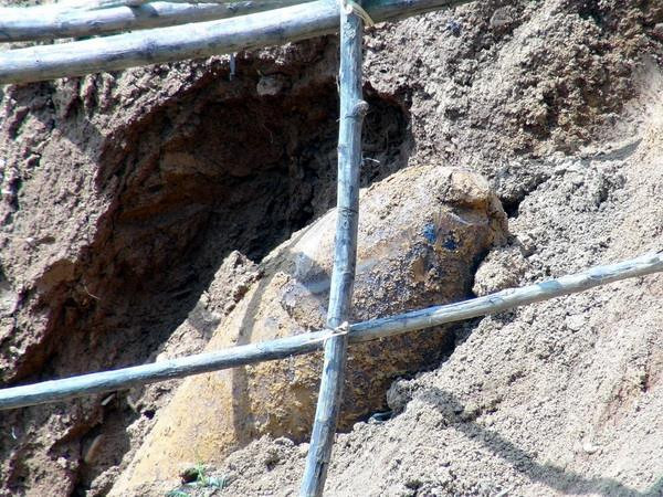 Điện Biên: Phát lộ trái bom dài 1,3m nằm giữa khu dân cư ảnh 1