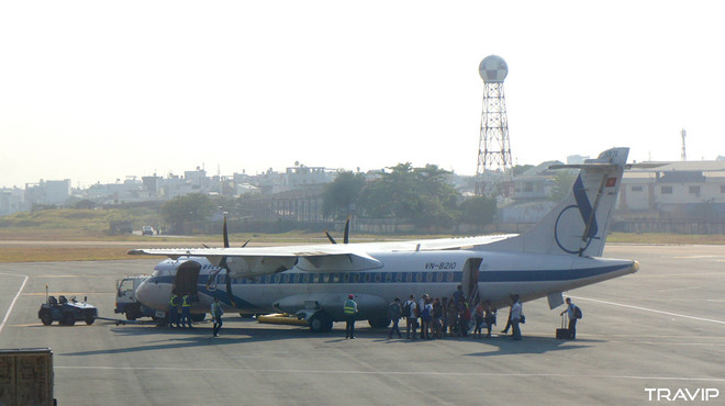 may bay ATR-72.jpg