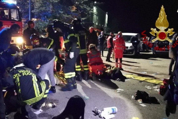 Giẫm đạp trong hộp đêm tại Italy, hơn 120 người thương vong ảnh 1