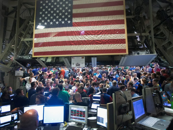 Cổ phiếu năng lượng tăng giá sau khi lực lượng liên quân trả đũa IS ảnh 1