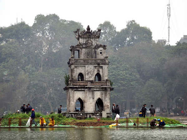 Giải pháp sinh thái giúp môi trường nước Hồ Gươm không ô nhiễm ảnh 1