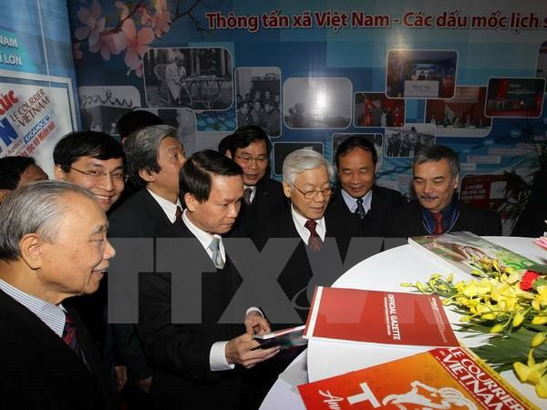 Quảng Bình: Tọa đàm kỷ niệm 90 năm Báo chí Cách mạng Việt Nam ảnh 1