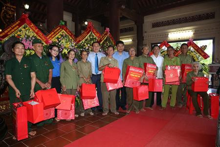 Phó Thủ tướng Vương Đình Huệ tri ân các anh hùng liệt sĩ ảnh 2