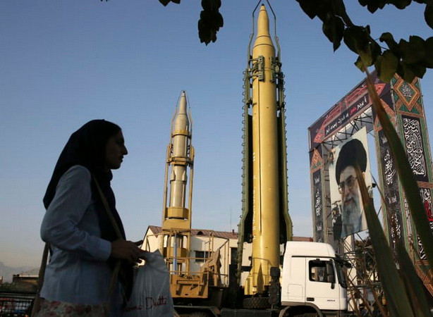 Iran bố trí tên lửa tại Iraq nhằm cảnh báo Mỹ và Israel ảnh 1