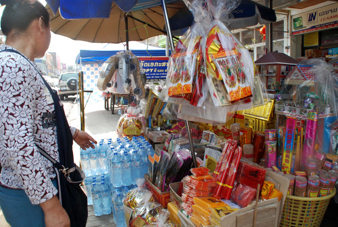 Tết Việt cổ truyền rộn rã Vientiane, ấm lòng những người con xa xứ ảnh 3