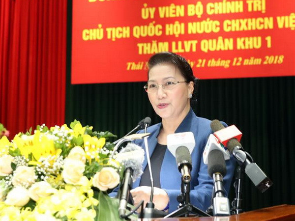 Chủ tịch Quốc hội Nguyễn Thị Kim Ngân thăm Bộ Tư lệnh Quân khu 1 ảnh 2