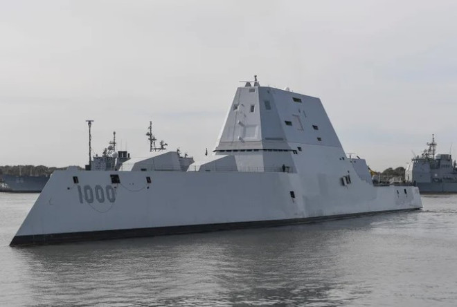 Dự án khu trục hạm tàng hình "siêu đắt, siêu thất bại" của Mỹ ảnh 1