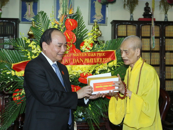 Phó Thủ tướng chúc mừng Pháp chủ Giáo hội Phật giáo Việt Nam ảnh 1