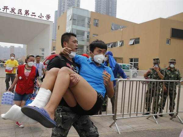 Trung Quốc sơ tán khẩn do hóa chất độc lan rộng tại Thiên Tân ảnh 1