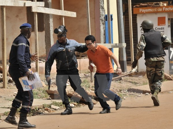 Sự kiện quốc tế tuần 16-22/11: 170 người bị bắt làm con tin tại Mali ảnh 1