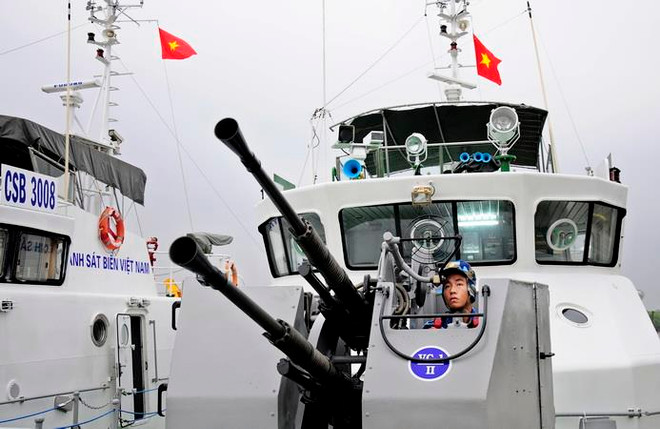 Cảnh sát biển Việt-Trung kiểm tra liên hợp nghề cá Vịnh Bắc Bộ ảnh 1