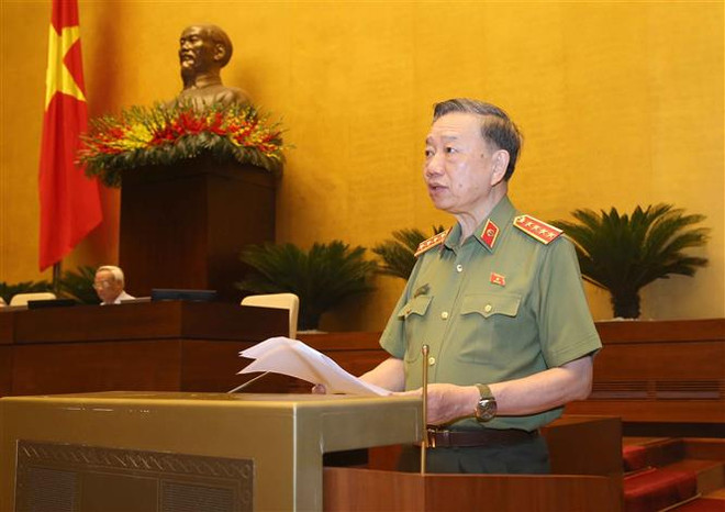 Họp Quốc hội: Bốn vấn đề cần làm rõ khi bãi bỏ Sổ hộ khẩu ảnh 1