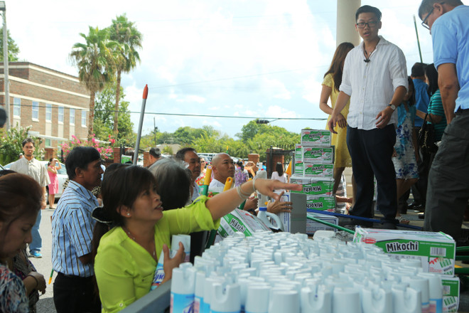 Hơn 50% người Mỹ gốc Việt ở Baton Rouge thiệt hại nặng sau trận lụt ảnh 5