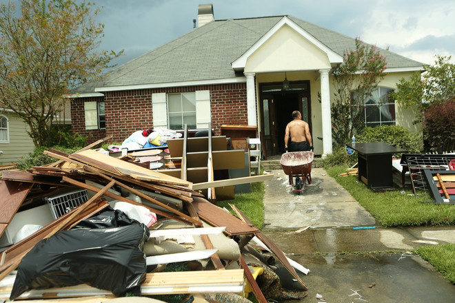 [Photo] Thành phố Baton Rouge hoang tàn sau trận lũ lụt khủng khiếp ảnh 11