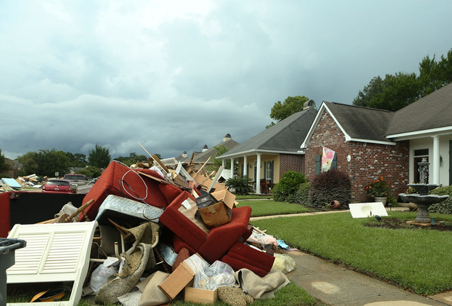 [Photo] Thành phố Baton Rouge hoang tàn sau trận lũ lụt khủng khiếp ảnh 12