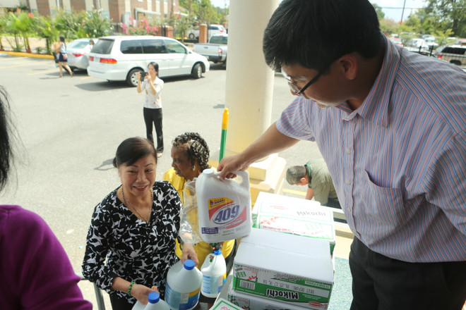 Hơn 50% người Mỹ gốc Việt ở Baton Rouge thiệt hại nặng sau trận lụt ảnh 11