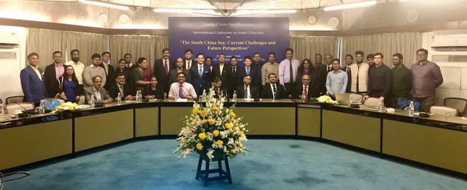 Chuyên gia quốc tế tán dương phản ứng của Việt Nam ở Biển Đông ảnh 4