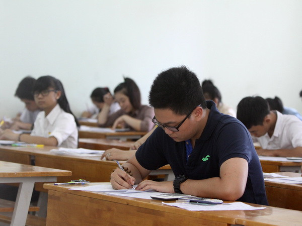 Lâm Đồng: Thủ khoa “kép” với ước mơ làm kỹ sư hạt nhân ảnh 1