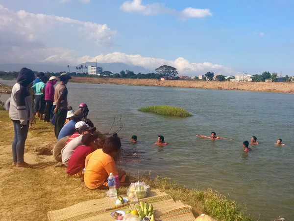 Rủ nhau đi tắm hồ, hai học sinh tử vong thương tâm do đuối nước ảnh 1
